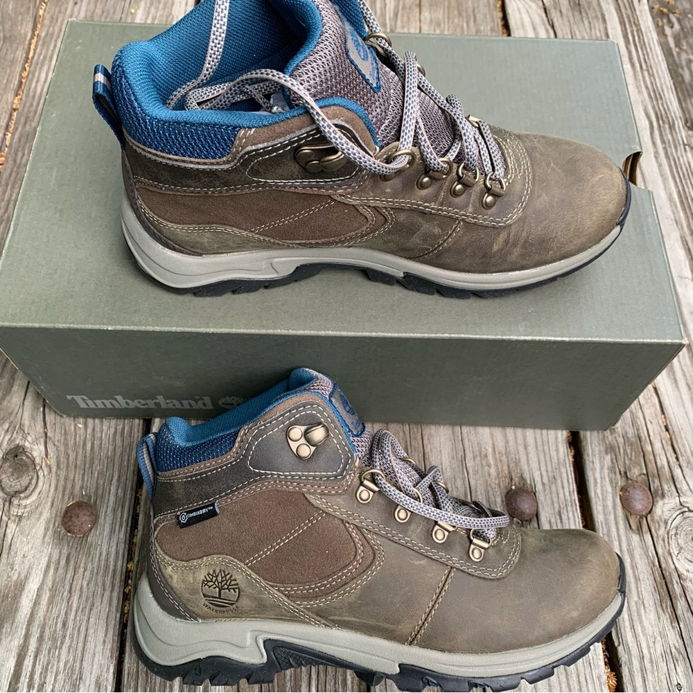 Timberland Mt. Maddsen womens gray full grain waterproof mid hiking boots- 6.5